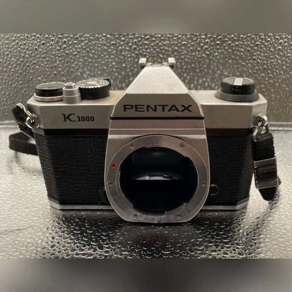 Pentax K 1000 Film Camera 35mm Zoom Telephoto Lens No Cap Film Not Tested
